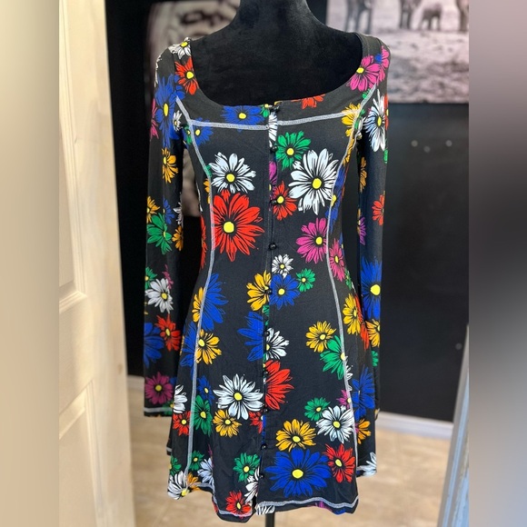 💙❤️NWT- DOLLS KILL Botanic Bliss Mini Dress SZ M❤️💙 - Picture 1 of 8